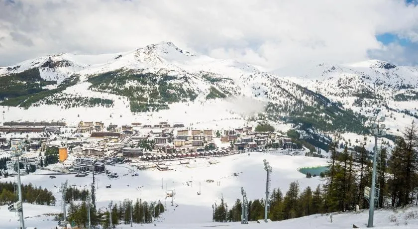 La Marmotta Ski in/ski out - Studio with Terrace - Happy Rentals - Image 1