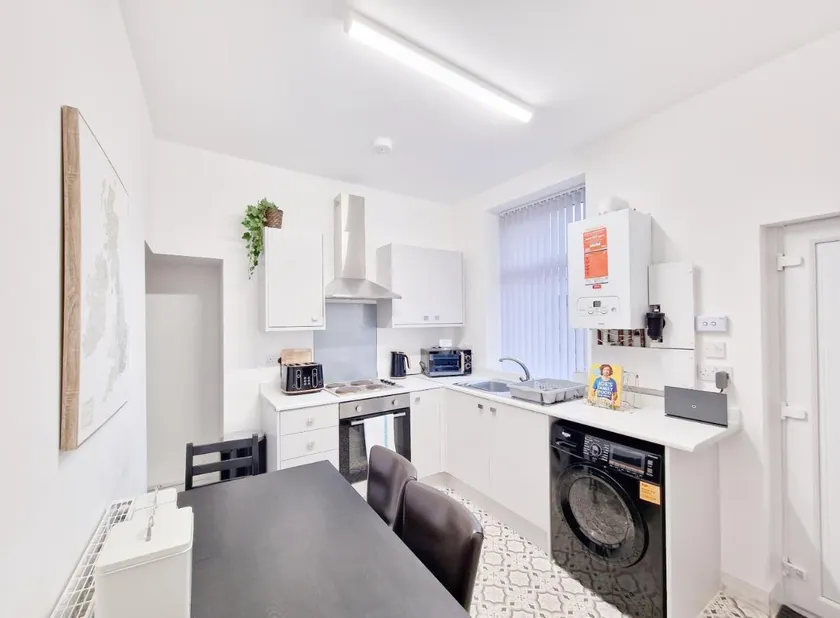 Hudson House Burnley - Image 1