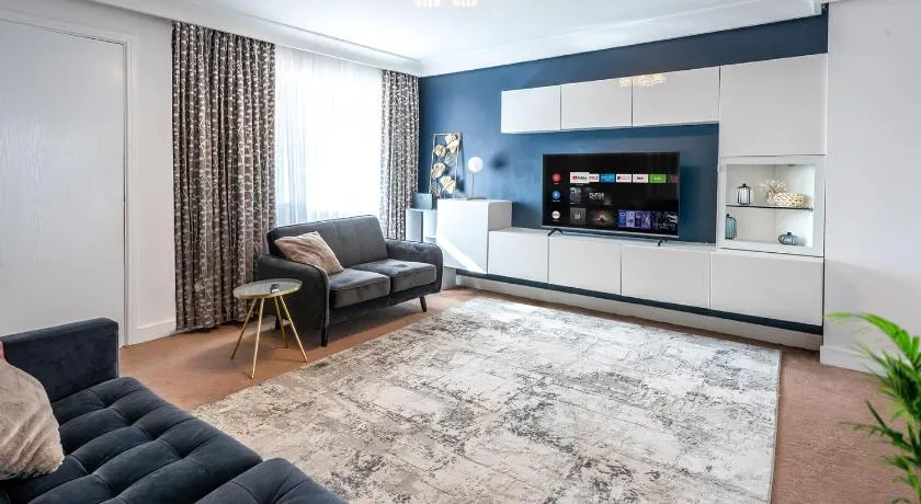 Modern Home Near Etihad, Coop Live - Image 1