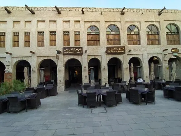 Al Khariss Hotel - Image 1