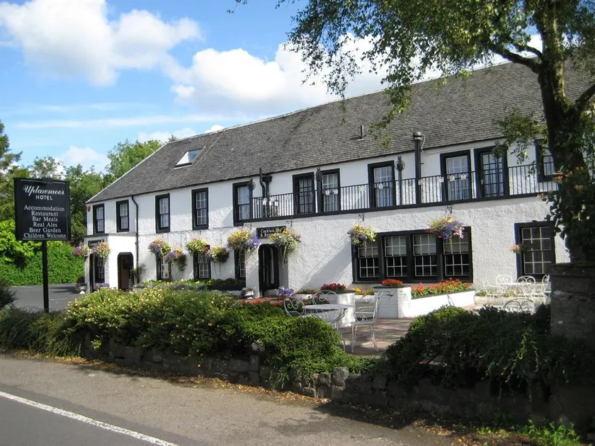 Uplawmoor - Image 1