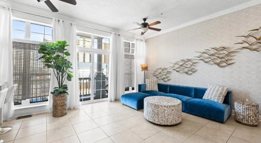 Beach House - Sea La Vie by Panhandle Getaways - Image 1