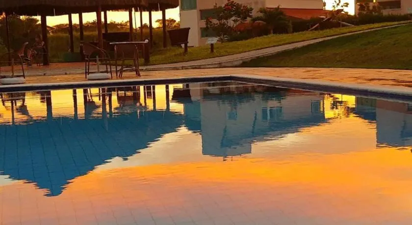 CASA TOTALMENTE EQUIPADA AMPLA E CONFORTAVEL em CONDOMINIO - CHÃ GRANDE-PE - Image 1