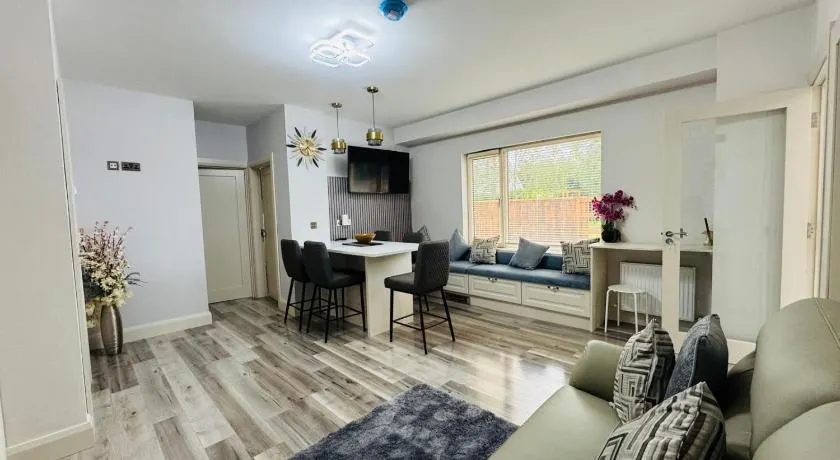 Two bedroom cottage near Maynooth University - Image 1