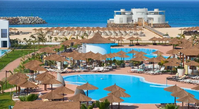 Meliá Laguna Beach - Image 1