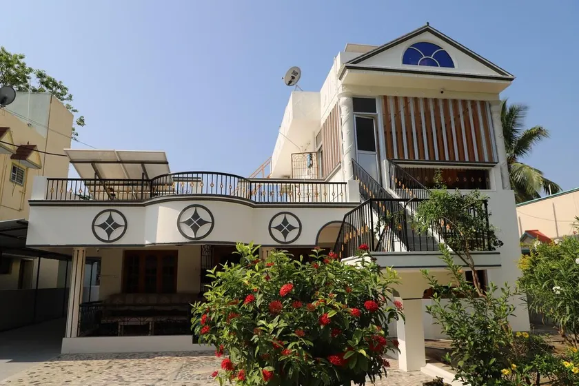 divine homestay tirupati villa - Image 1