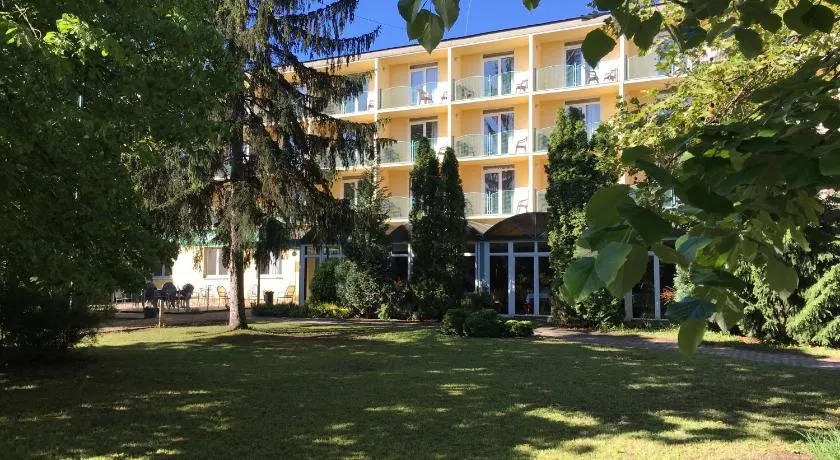 Solaris Hotel - Image 1