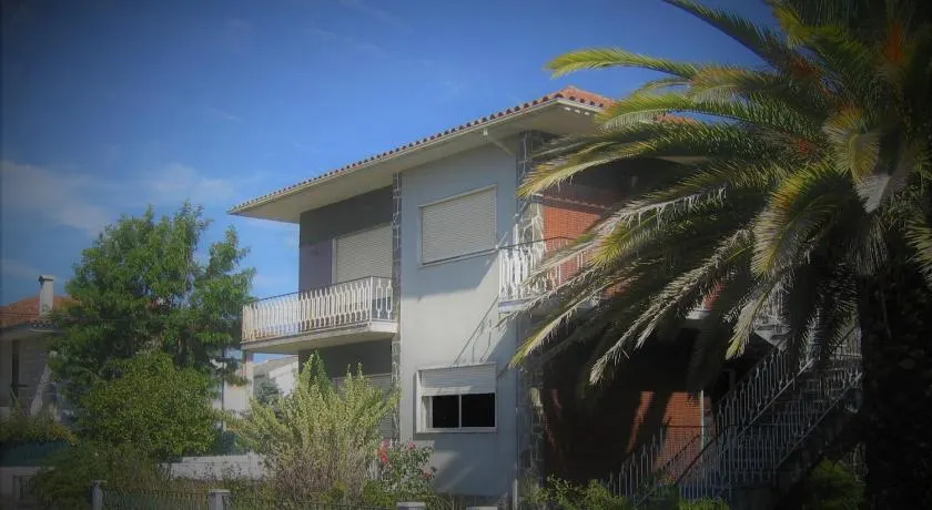 Moradia santa comba - Image 1