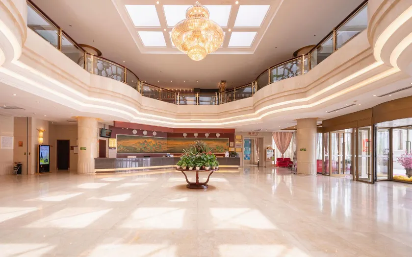 Berlin Jianguo International Hotel - Image 1