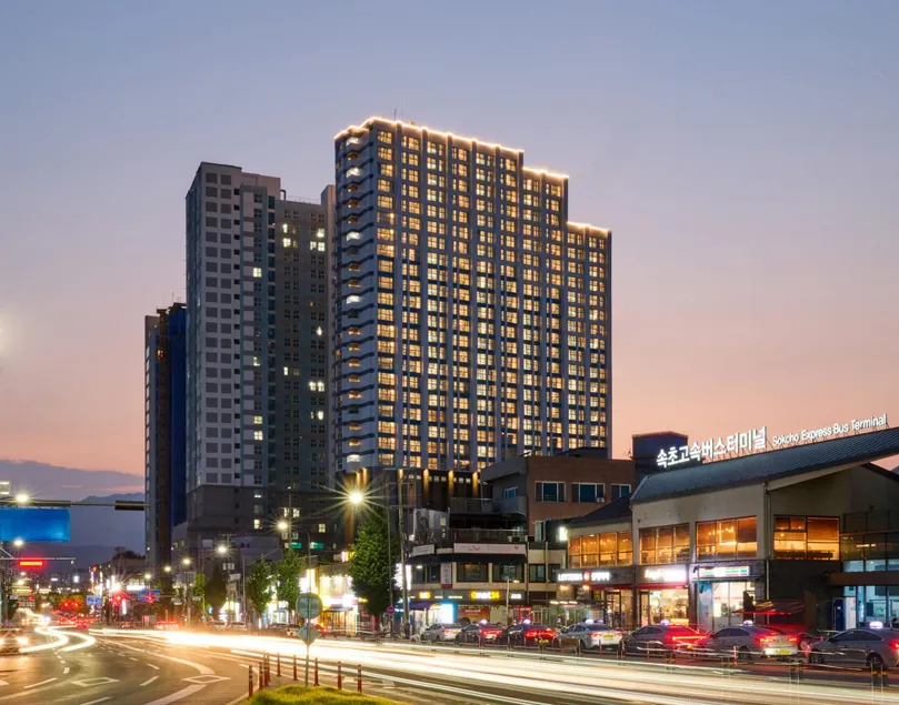 The Hotel Sokcho - Image 1
