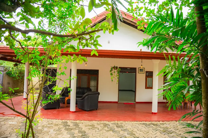 Hanguk Villa Mirissa - Image 1