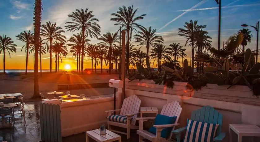 BEACH VALENCIA LUXURY A40-35 Apartment with terrace and sea views - Image 1