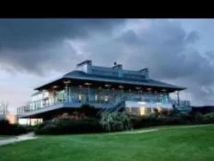Seafield Hotel & Spa Resort - Image 1