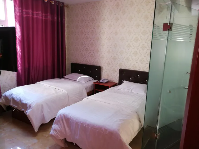 Jiagenshu Hotel - Image 1