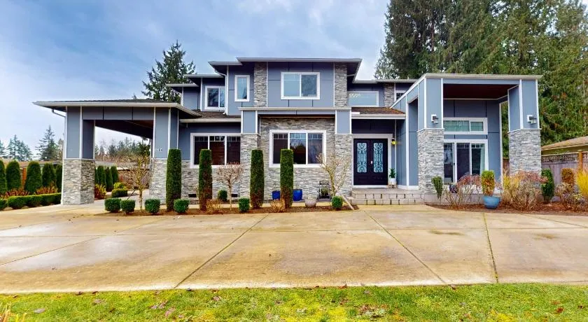 Marysville Modern Oasis - Image 1