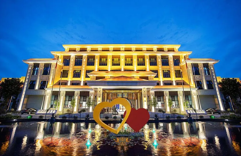 Henan Hotel - Image 1
