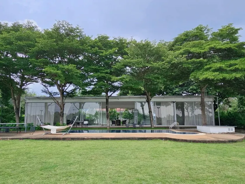 Riverlens poolvilla - Image 1