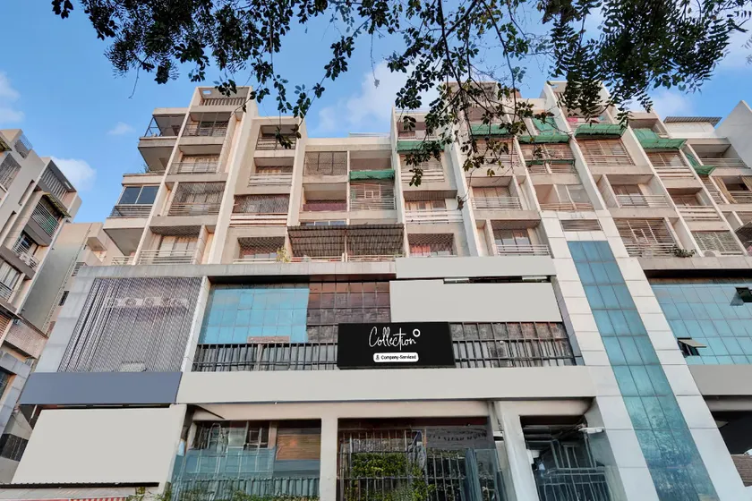 Super Collection O Kudasan Gandhinagar Formerly Hotel Royal Mansion - Image 1