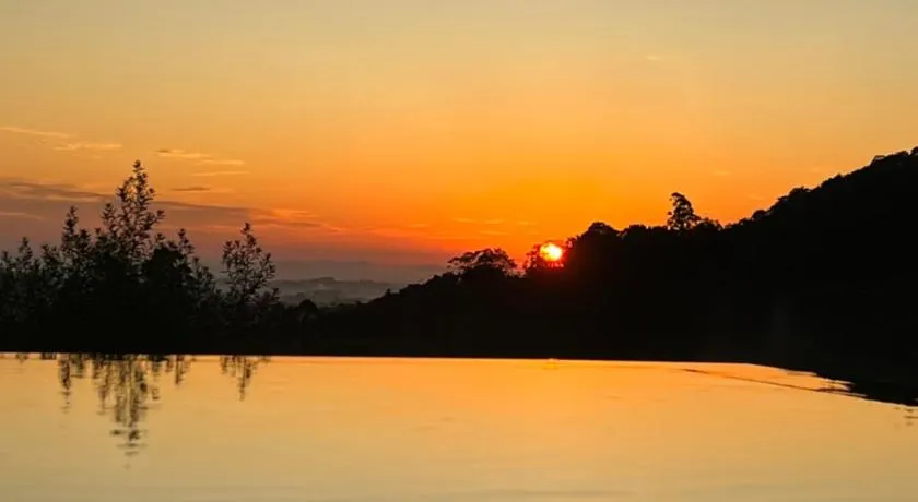 Refúgio com Vista para os Canyons e Hidromassagem - Image 1