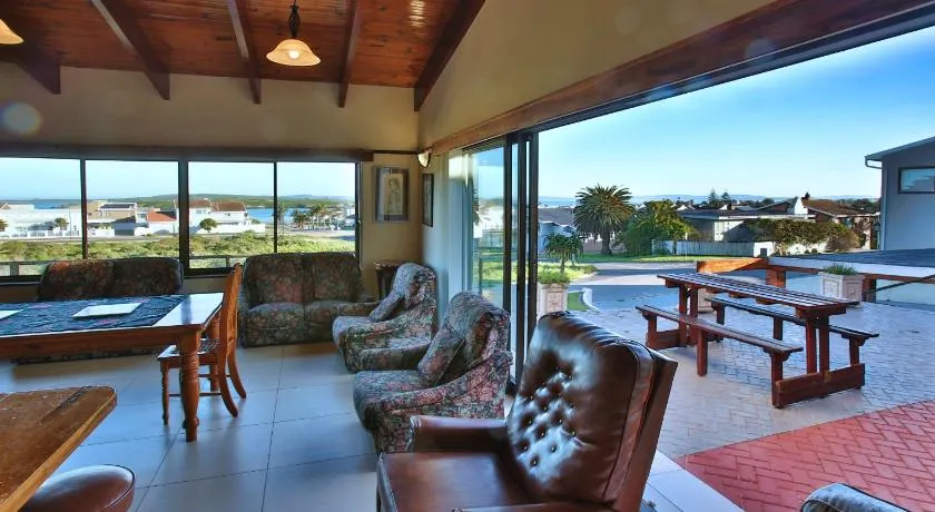Dasklip, Langebaan, 8-sleeper - Image 1