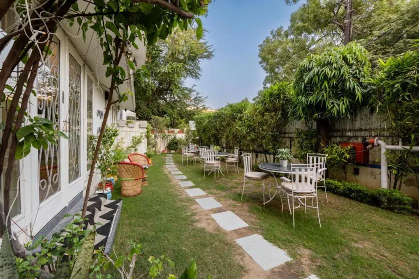 J Startup House, Jaipur - Hostel, Co-working & Rooftop Cafe - Image 1