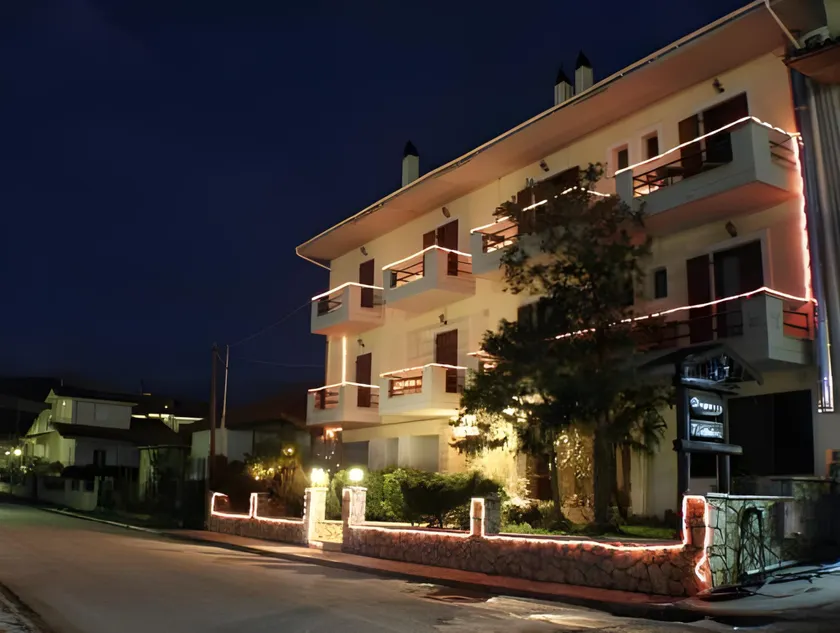 Tzovolos Apartments - Image 1