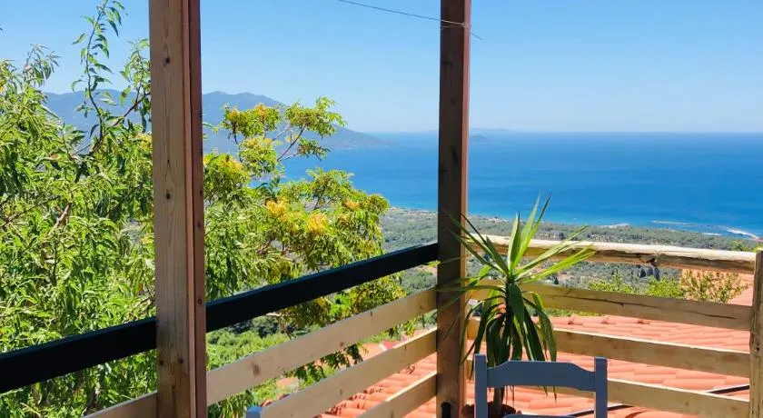Apartment in Marathokampos Samos - Image 1