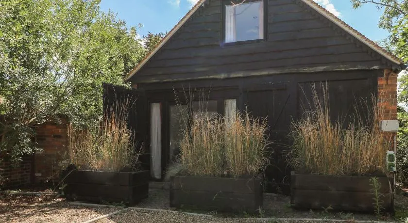 Broadford Barn - Barn conversion in picturesque village - Image 1
