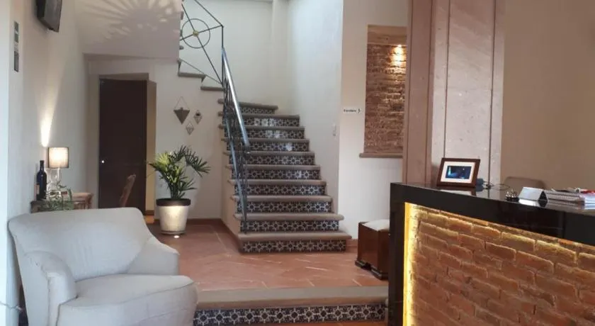 Hotel Del Valle - Image 1