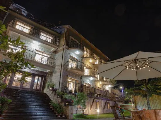 Mogan Mountain Xiaofeng Mujing Xiangye Hot Spring Hostel - Image 1