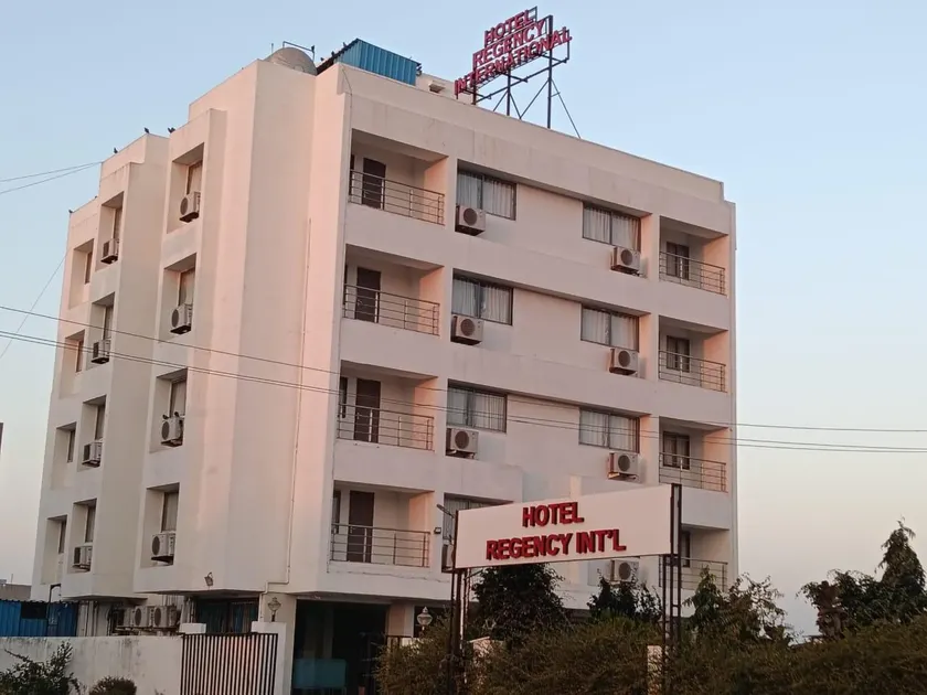 Hotel Regency International - Image 1