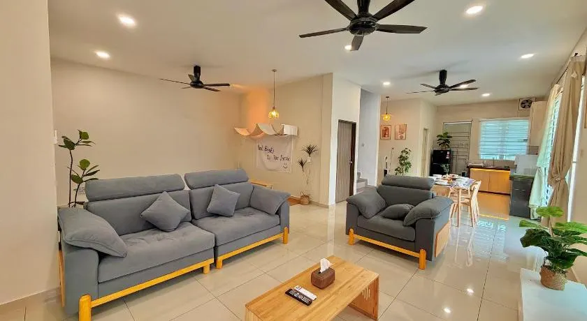 Taiping AeonFront Homestay - Private Pool - Image 1