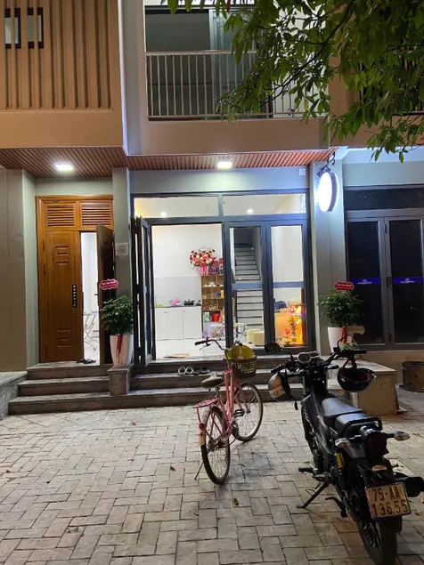 Ha Nguyen's House - Image 1