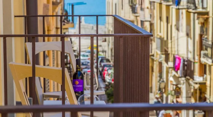 Suite Bordonaro Apartments - Image 1