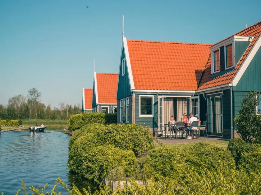 Charming Chalet in De Rijp - Image 1
