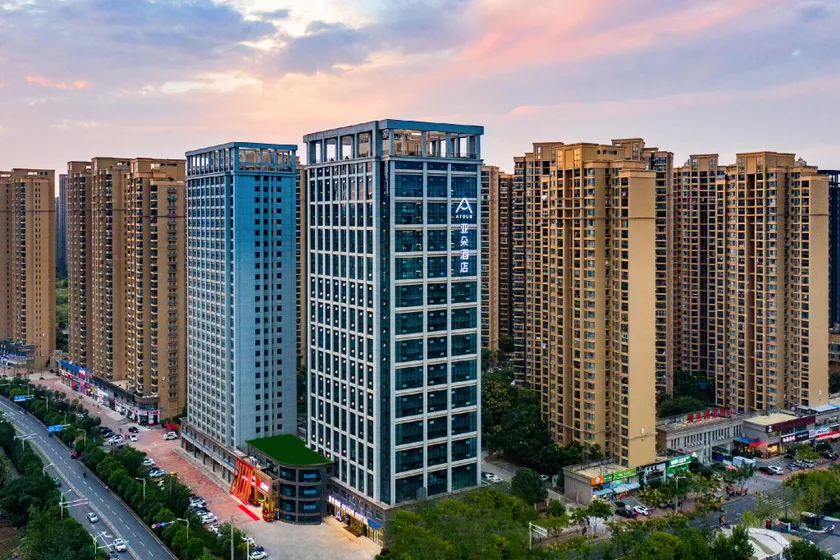 Atour Hotel Wuhan International Expo Center - Image 1