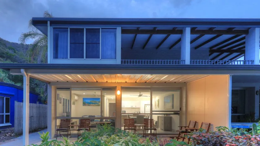 Island View Unit 2 - Image 1