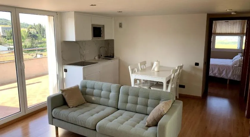 Apartamento entero con vistas panorámicas - Image 1