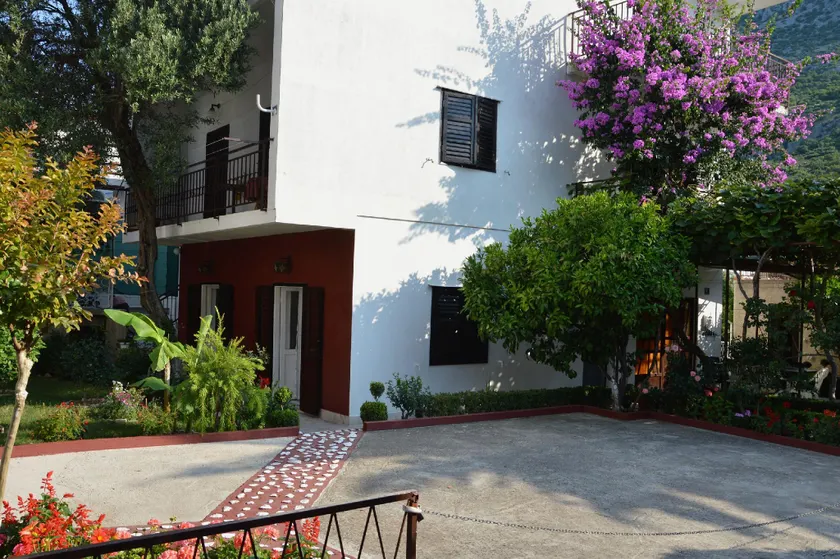 Apartment and Rooms Danica - Image 1