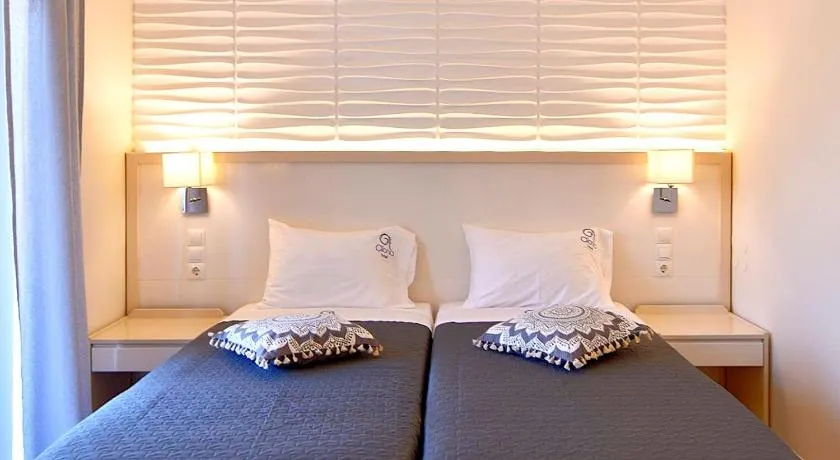 Alonia Hotel - Image 1