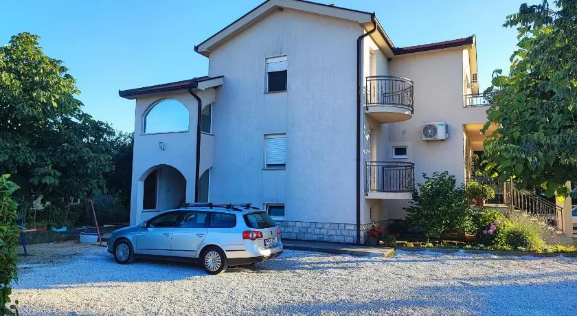 Apartment Ivan-Experience 3 Bedrooms - Image 1