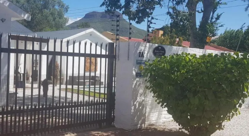 Acacia Home - Image 1