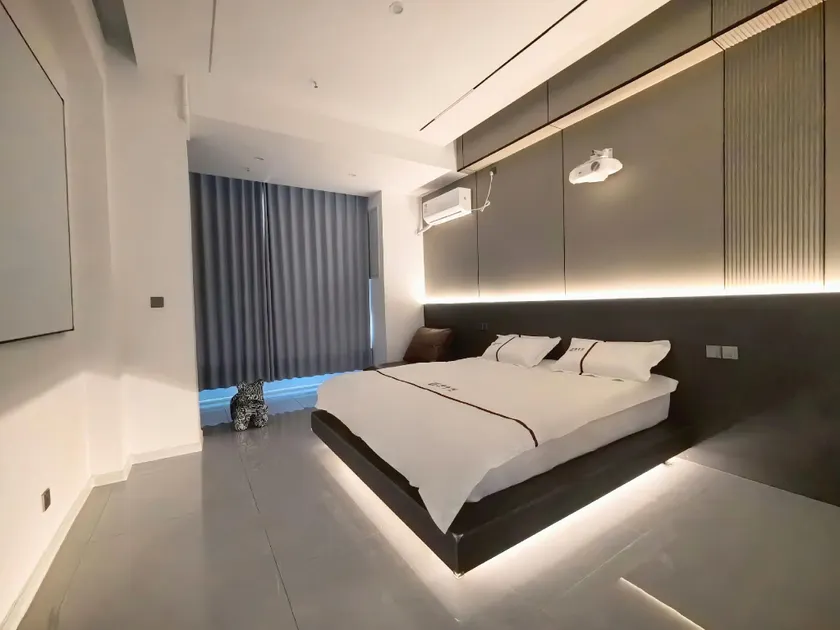 Ruijuge Audio-Visual Apartment (Century Mingzhu Branch) - Image 1