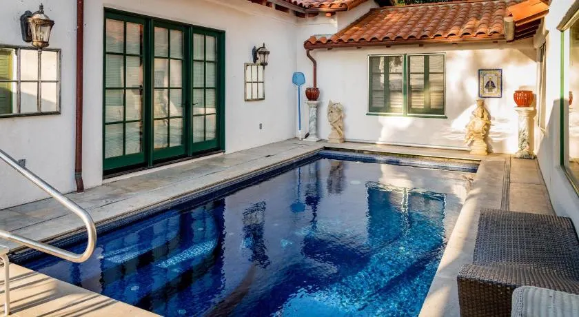 Magnificent Spanish Mission Style Villa inbäddat i Vineyard - Image 1