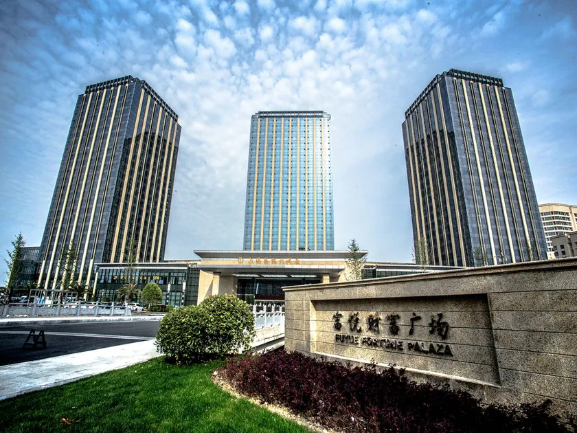 Shanghai Fuyue Hotel - Image 1