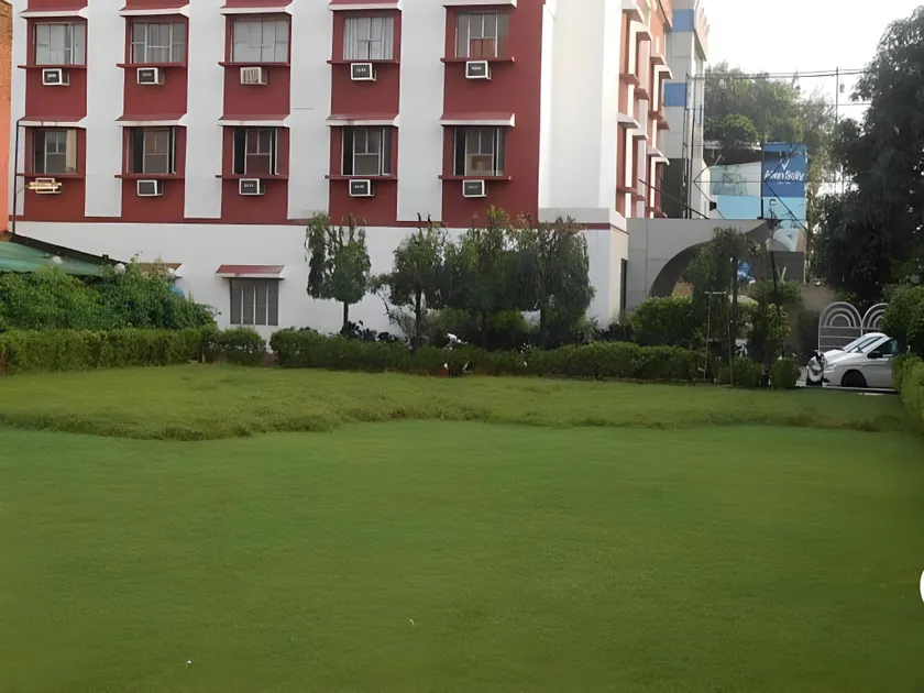 Hotel Siddharth - Image 1