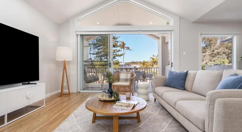 Ruby Jade Coastal Luxury at Anna Bay - Image 1