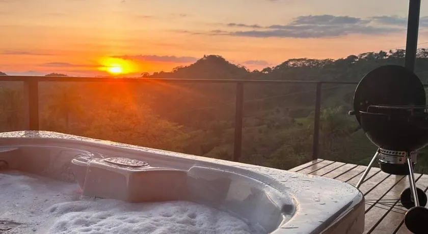 GoldenView+ Aire acondicionado+Jacuzzi (a 15 km de Monteverde) - Image 1