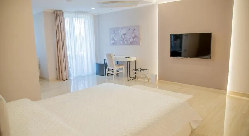 Hotel Ristorante Europa - Image 1
