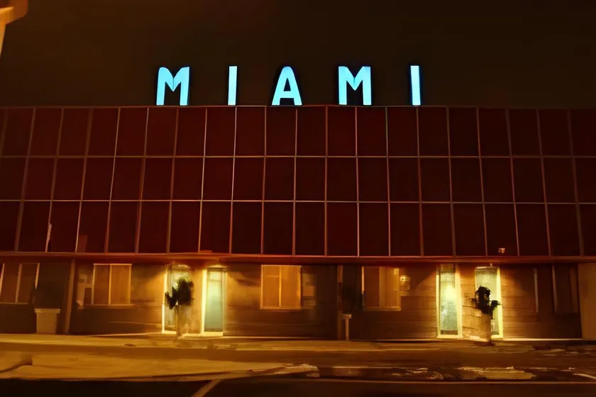 Hotel Motel Miami - Image 1
